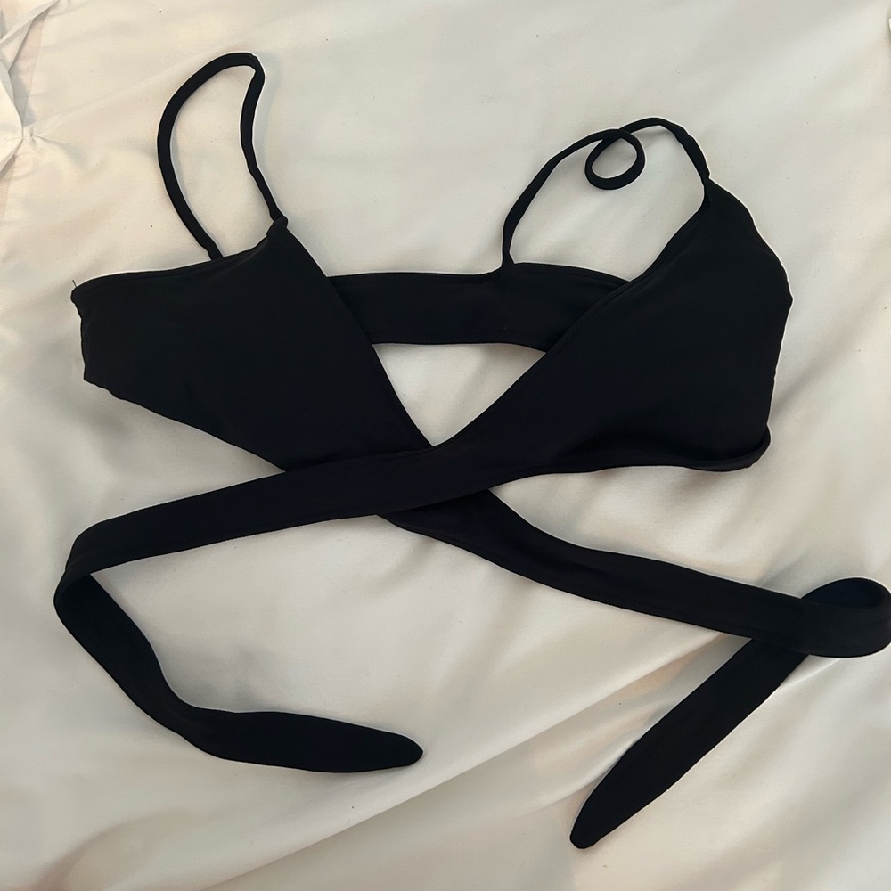 LSpace Black Crossover Bikini Top - Picture 4 of 5